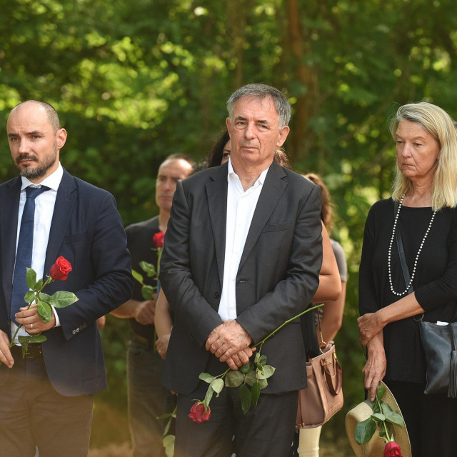 Boris Milošević, Milorad Pupovac, Vesna Teršelić
 