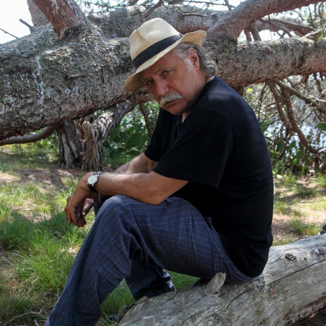 ‘Želio bih za života popraviti svijet, zbog svih onih nepoznatih ljudi koji će doći na svijet i u čijim će grudima kucati srce kao i u mojim’