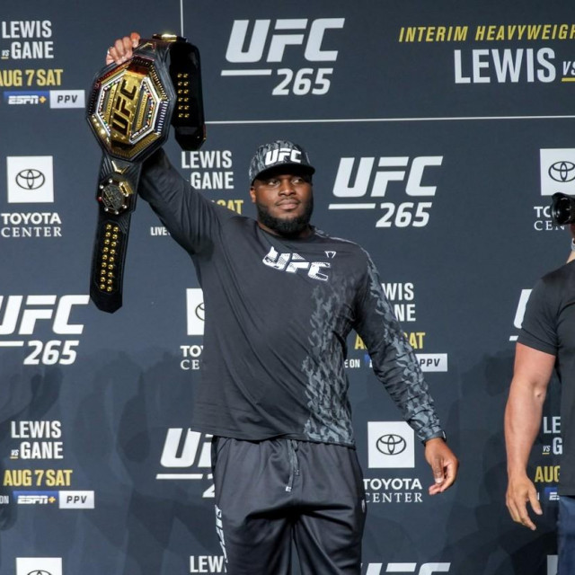 Derrick Lewis