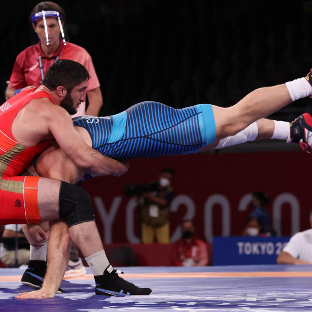Abdulrashid Sadulaev vs. Kyle Frederick Snyder 