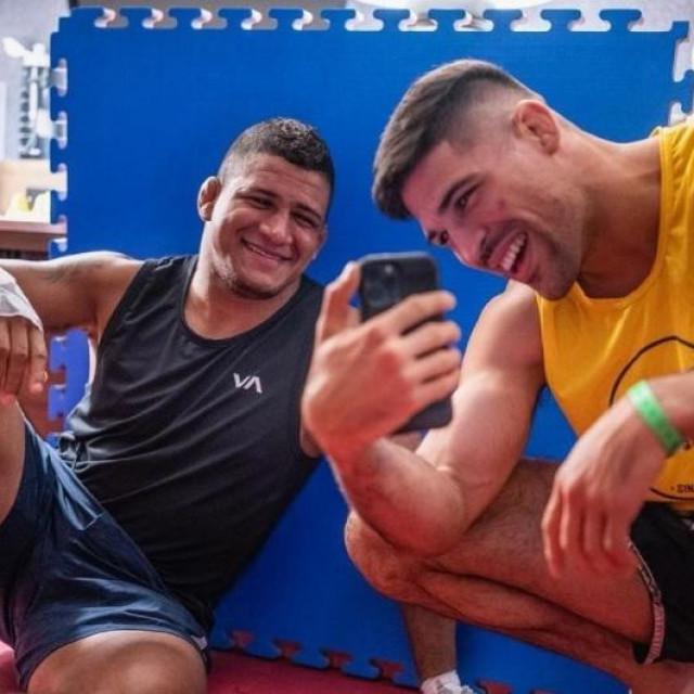 Gilbert Burns i Vicente Luque