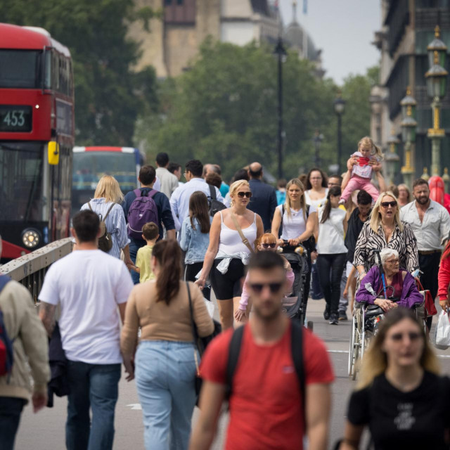 Popuštene mjere u Velikoj Britaniji