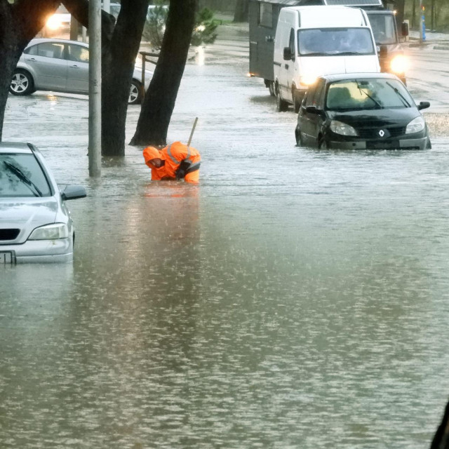 Ilustracija, poplave u Splitu