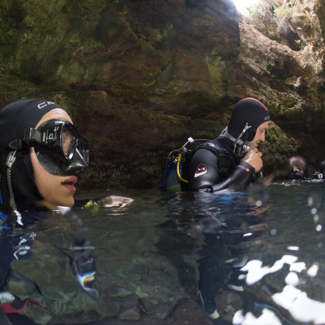 Ronjenje na lokaciji Banjol