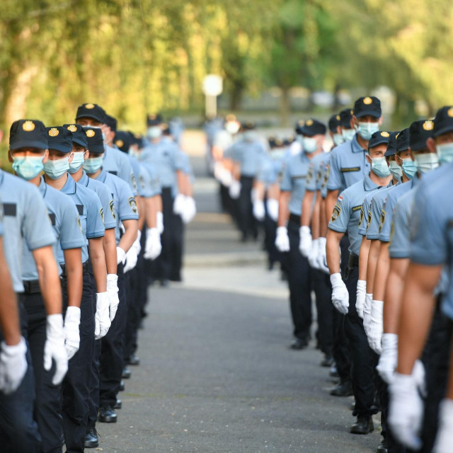 Policijska akademija, ilustracija