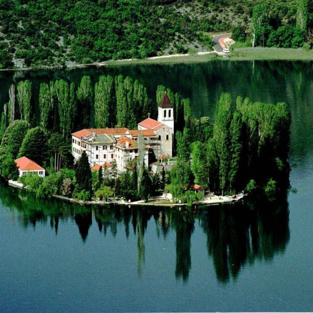 Visovačko jezero
