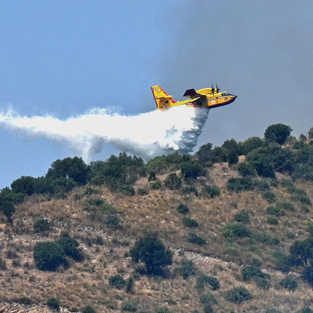 Gašenje požara u Italiji