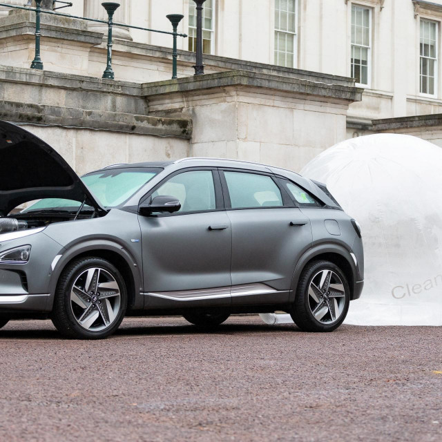 automobil na vodik, London
 