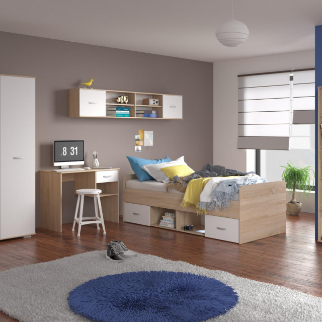 Soba za mlade Karmen, osnovni sastav: 2-krilni ormar, krevet, regal  i viseći element, 1.799,00 kn. Pisaći stol, 299,00 kn. Akcija vrijedi do 26.08.2021.