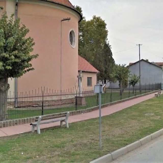 Ukradena klupica