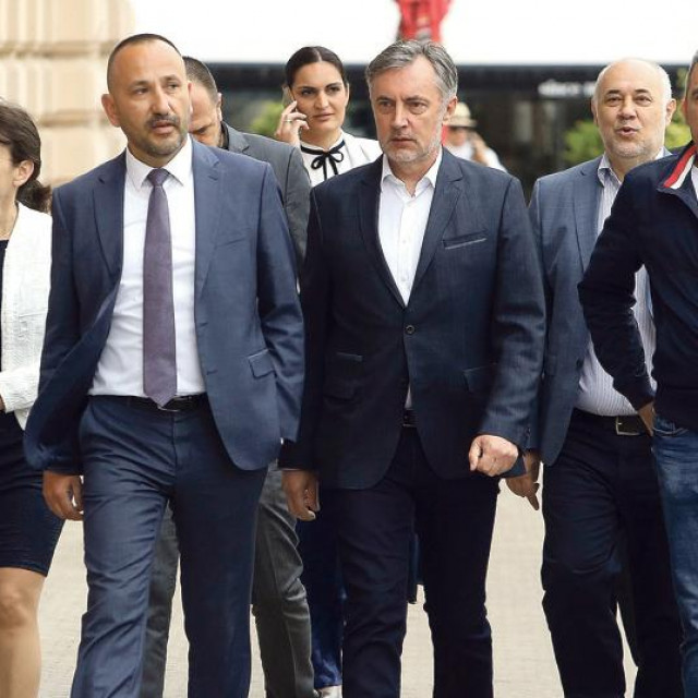 Potres u Domovinskom pokretu potaknuo nove inicijative na desnom političkom spektru