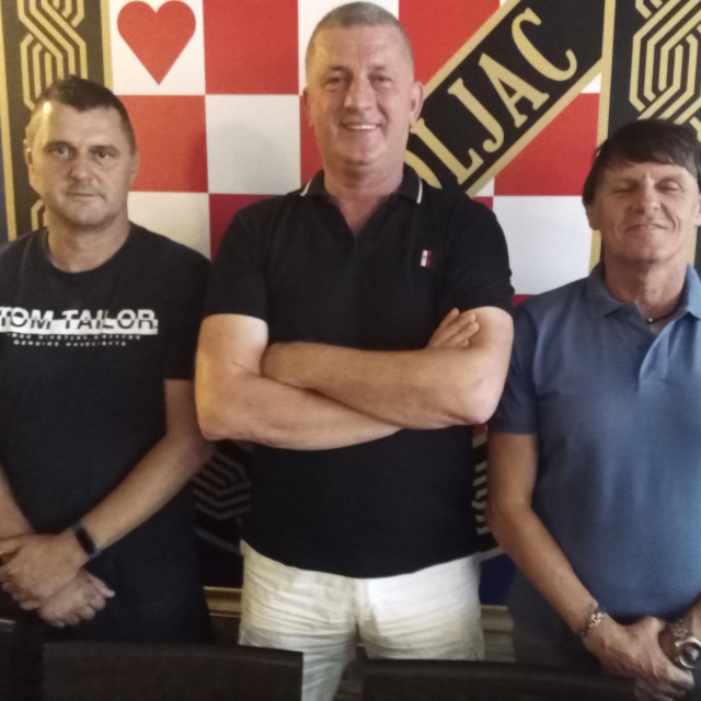 Sudionici promjena u sigetskom prvoligašu - bivši trener Miroslav Kuljanac, predsjednik Marinko Perić i novi trener Davor Mladina
