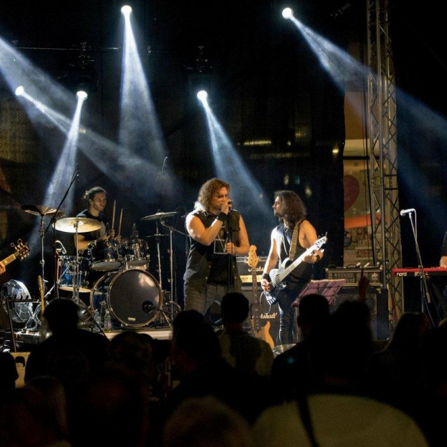 Daruvarski bend Cota G4