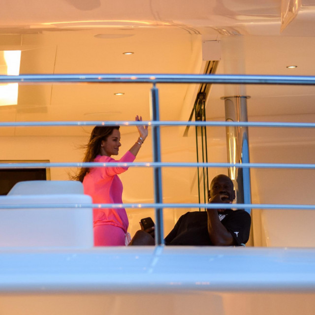 Yvette Prieto i Michael Jordan