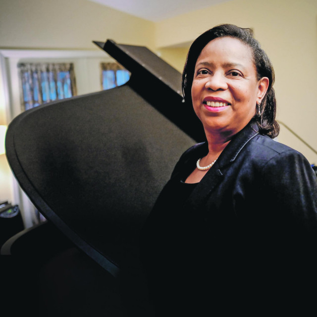 Sharon Preston-Folta