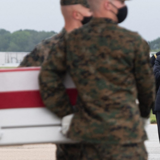 Biden odao počast poginulim američkim vojnicima