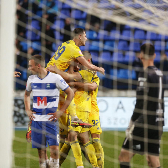 Osijek, 290821.
Nogomet. Utakmica 7. kola HT Prve lige Osijek - Dinamo.
Na fotografiji: slavlje igraca Dinama.