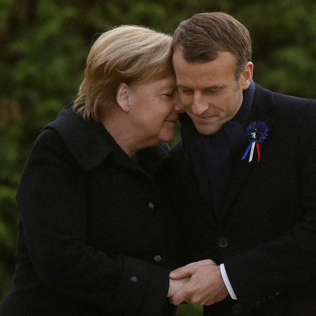 Emmanuel Macron i Angela Merkel