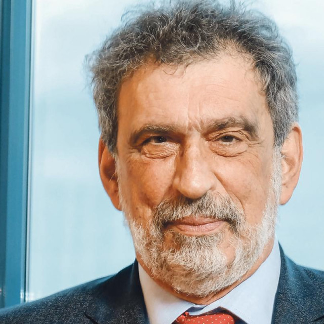 Radovan Fuchs, Ministar znanosti i obrazovanja