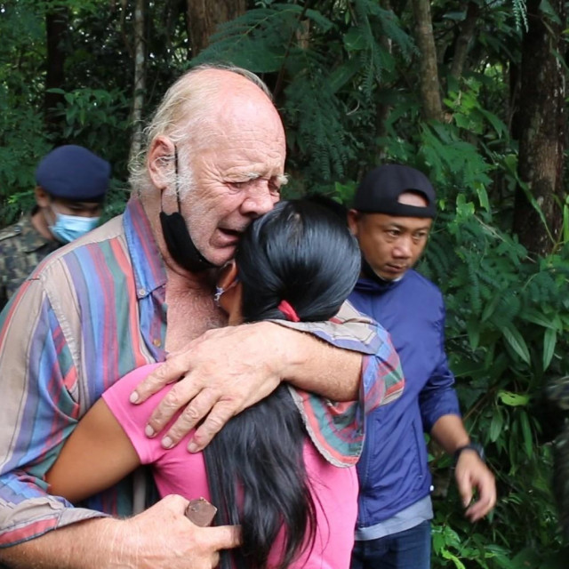 Leonard Barry Weller i supruga