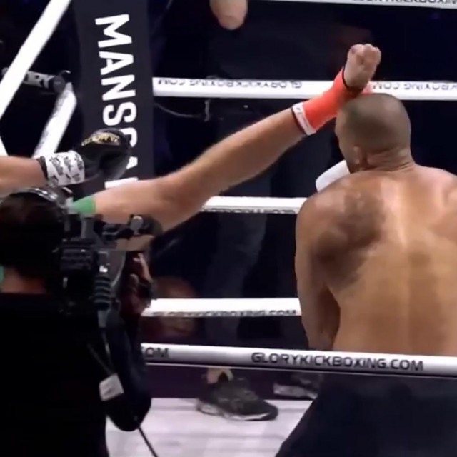 Arkadisuz Wrzosek vs. Badr Hari