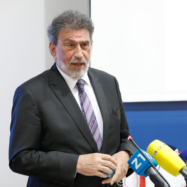 Ministar znanosti i obrazovanja Radovan Fuchs