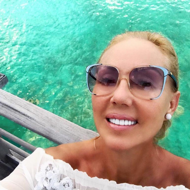 Lepa Brena uživa na odmoru