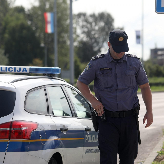 Policija, Ilustracija