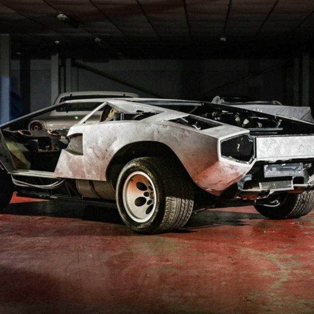 Lamborghini Countach LP500 S