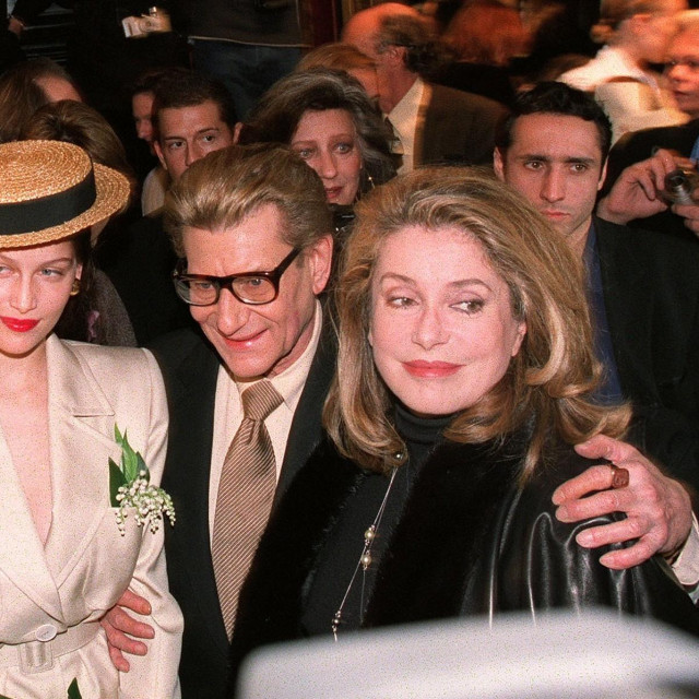 Laetitia Casta, Yves Saint Laurent i Catherine Deneuve