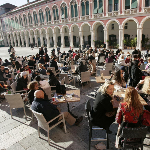 Trg republike (Prokurative) u Splitu / Ilustracija