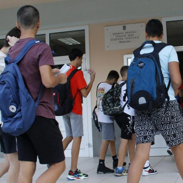 Analiza ocjena učenika osnovnih i srednjih škola u prošloj školskoj godini donijela je iznenađenja