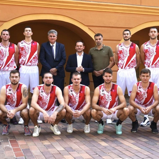 Košarkaši KK Gorice, stručni stožer i uzvanici