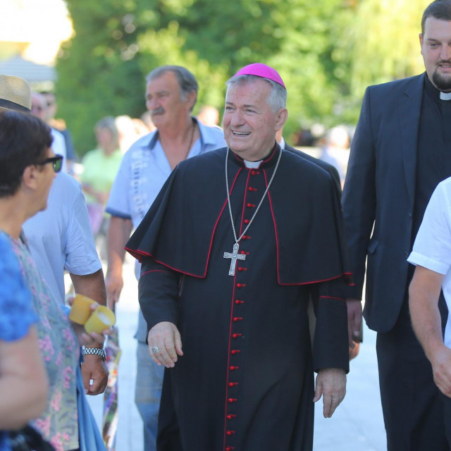 Nadbiskup splitsko-makarski Marin Barišić