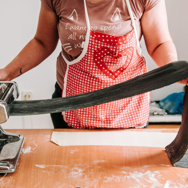 Zagreb, 140820.
Priprema svjeze tjestenine Renate Buric iz brenda PaSta.