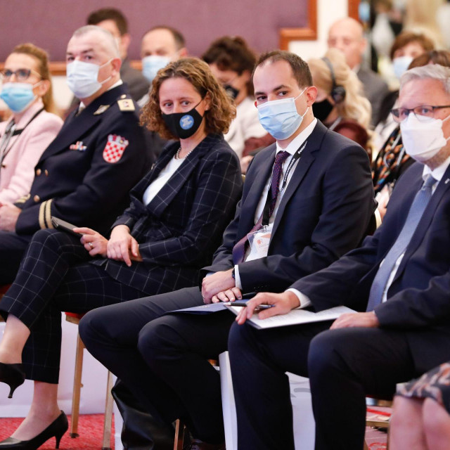 Nina Obuljen Koržinek, Ivan Malenica, Davor Božinović