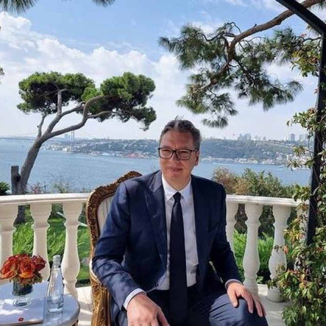 Vučić na Instagram objavi koje je nastala kada i snimka objavljena na Twitteru