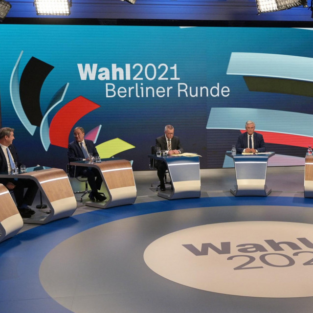 Markus Söder, Armin Laschet,  moderatori Rainald Becker i Peter Frey, Annalena Baerbock, i Olaf Scholz