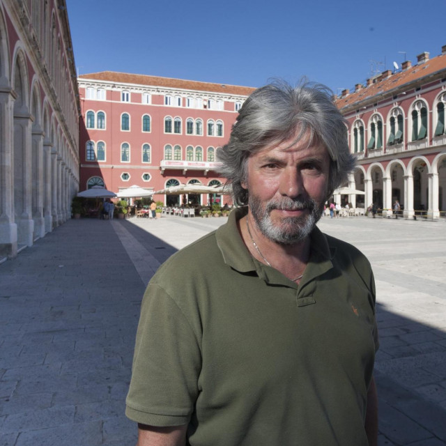 Luka Peruzović (69), nekadašnji nogometaš Hajduka, reprezentativac i trener

 