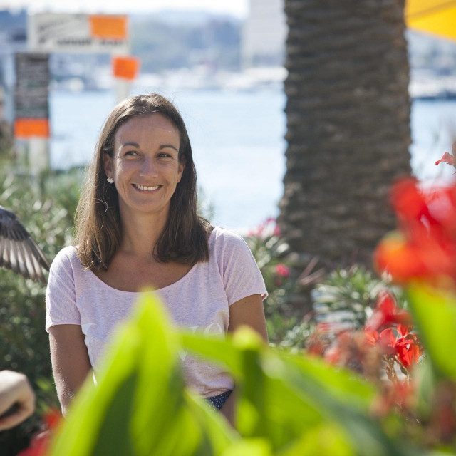 Maja Jurišič, predsjednica Pokreta otoka.
 