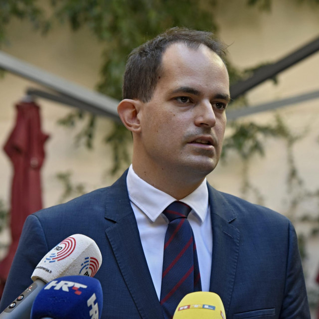  Ivan Malenica, ministar pravosuđa