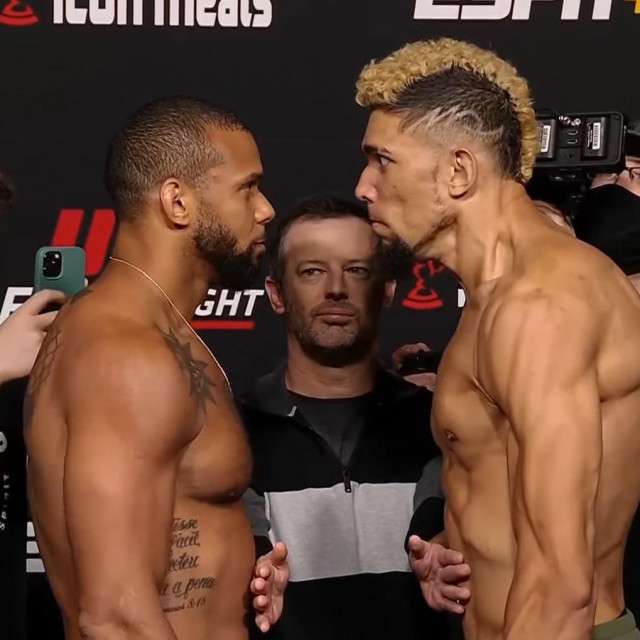 Thiago Santos i Johnny Walker