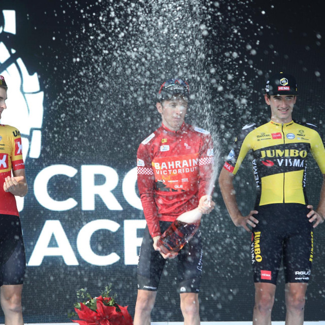 Stephen Williams (sredina), drugoplasirani i treceplasirani Markus Hoelgaard i Mick Van Dijke