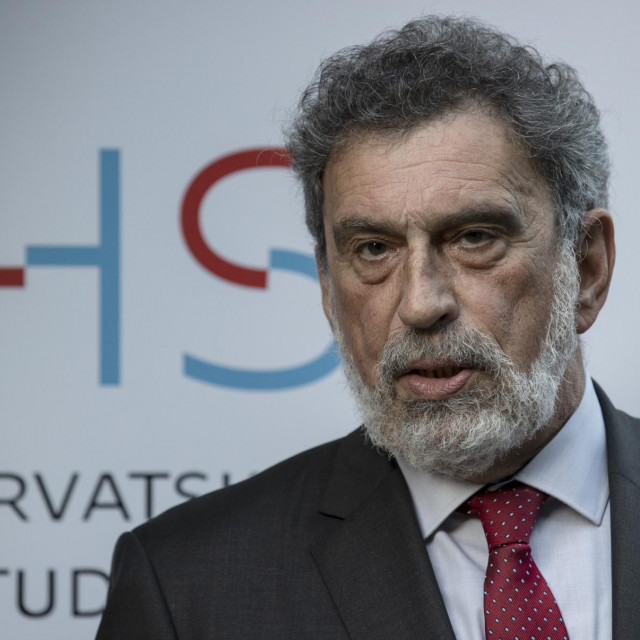 Radovan Fuchs,ministar znanosti i obrazovanja