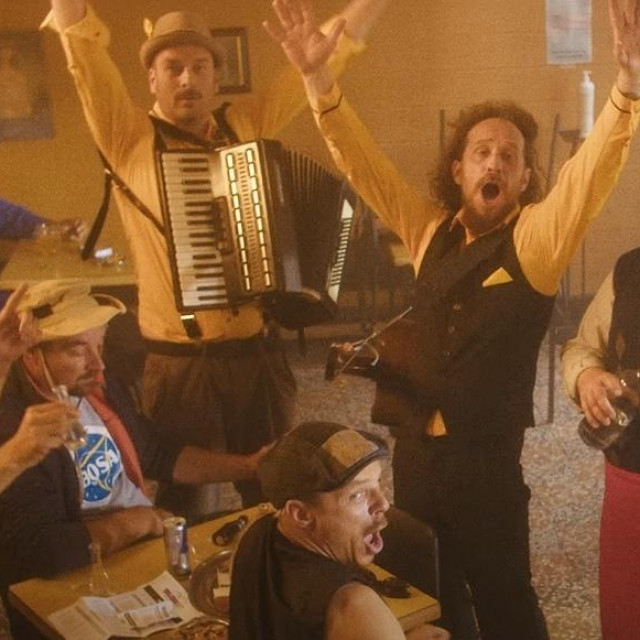 Dubioza kolektiv ima novu pjesmu 'Kafana'