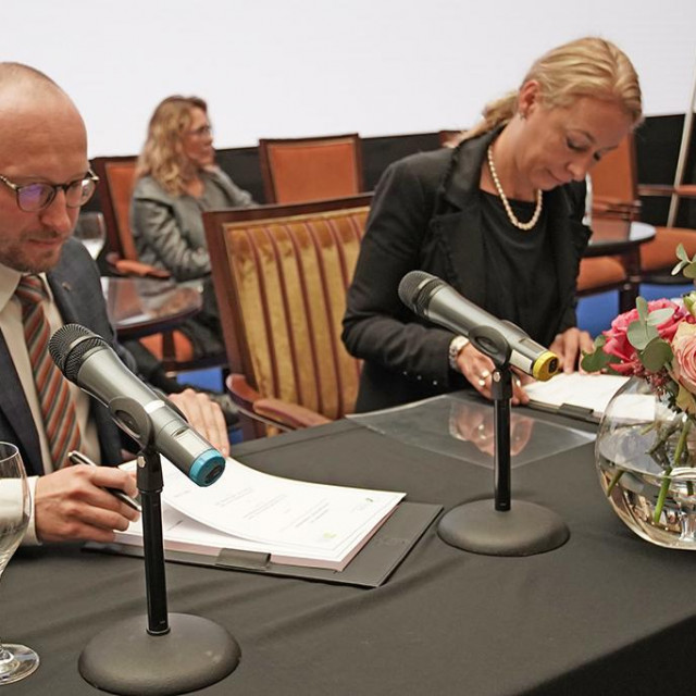 Dean Smolar i Christine Lemaitre