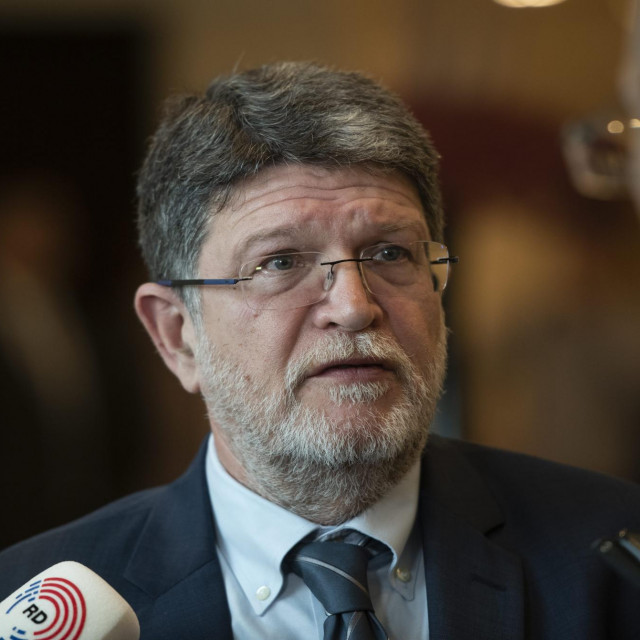 Tonino Picula