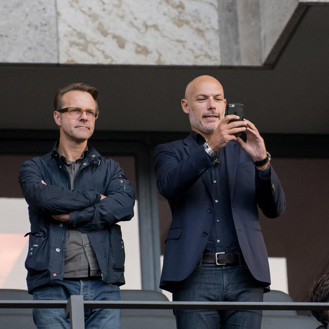 Howard Webb (desno)