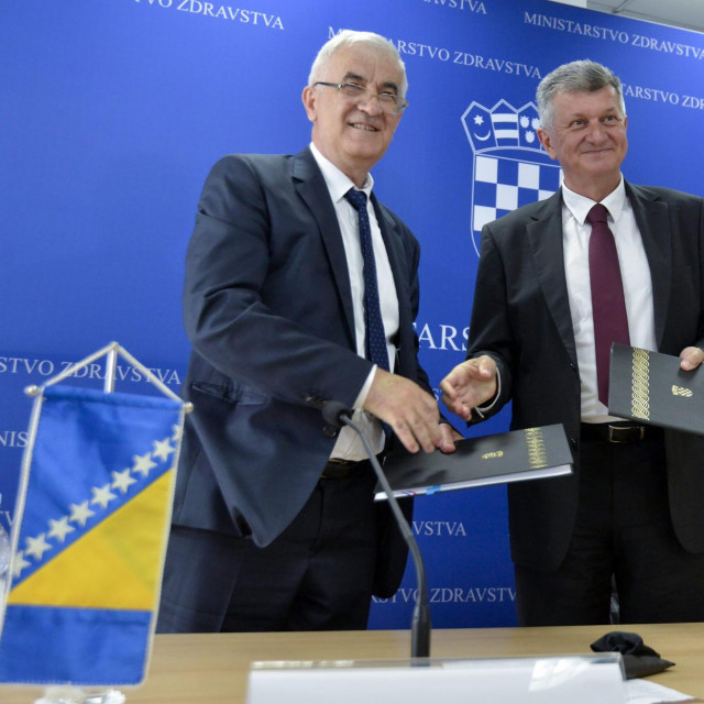 Federalni ministar zdravstva BiH Vjekoslav Mandić i bivši ministar zdravstva RH Milan Kujundžić