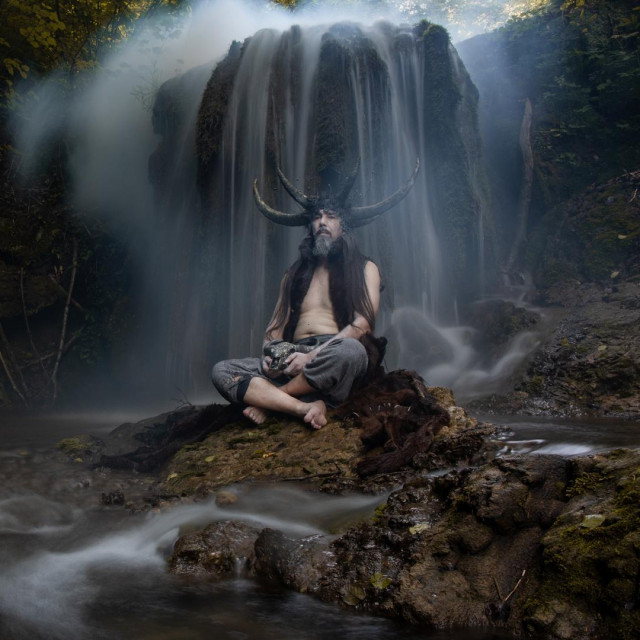 Scena iz slikovnice bazirane na mitologiji